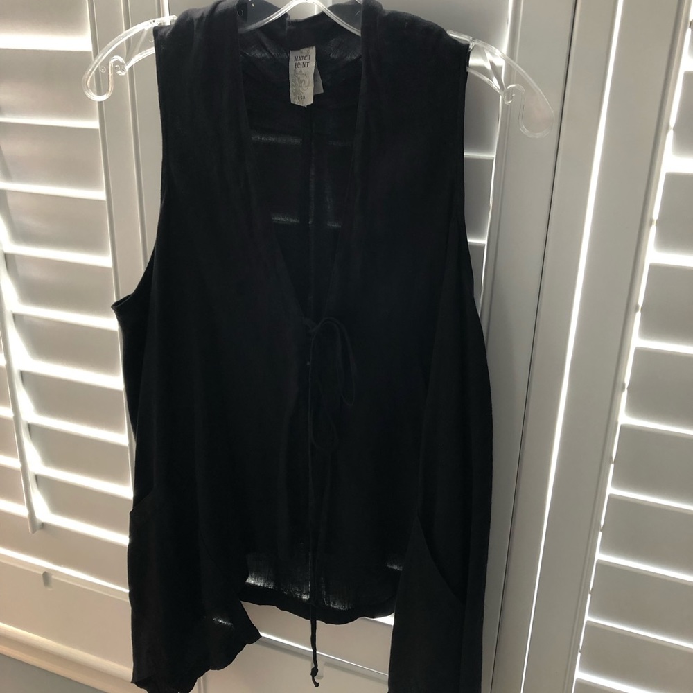 New Match Point Black cotton vest